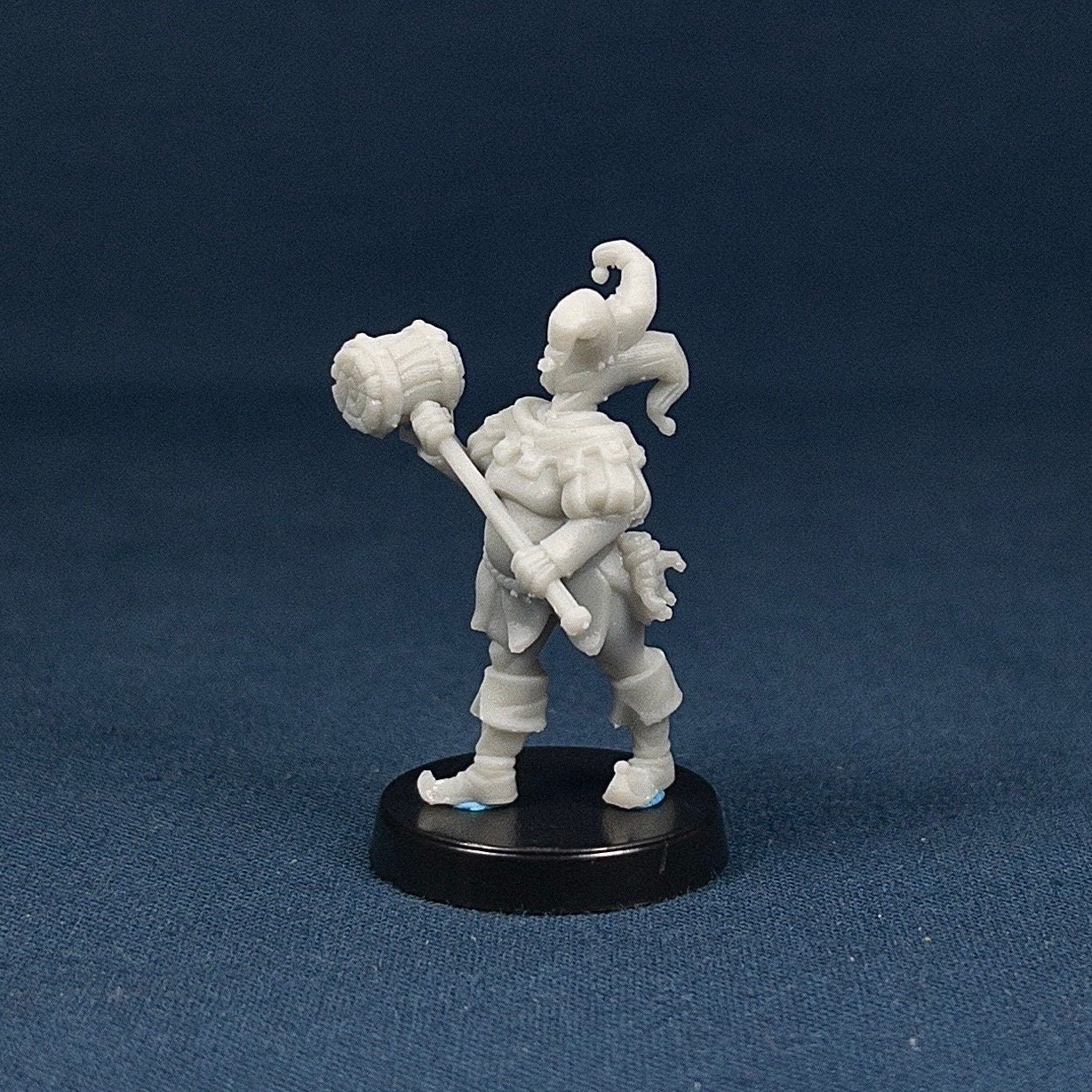 Jester | Bae Victis | Vae Victis Miniatures | 32mm Scale | Harlequin | Resin Printed Tabletop RPG Figures | DND | 5E
