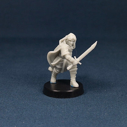 Elf Swordsman | Vae Victis Miniatures | 32mm Scale | Resin Printed Tabletop RPG Figures | DND | 5E