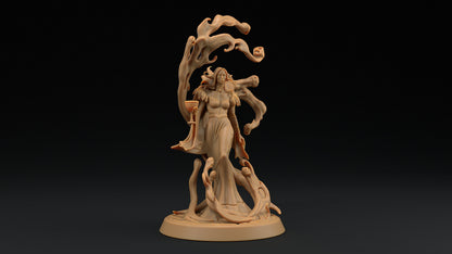 Lady Traskvales Ghost | Dragon Trappers Lodge | Monster | One Page Rules | 32mm | Resin Printed Tabletop RPG Figures | DND | 5E | Halloween
