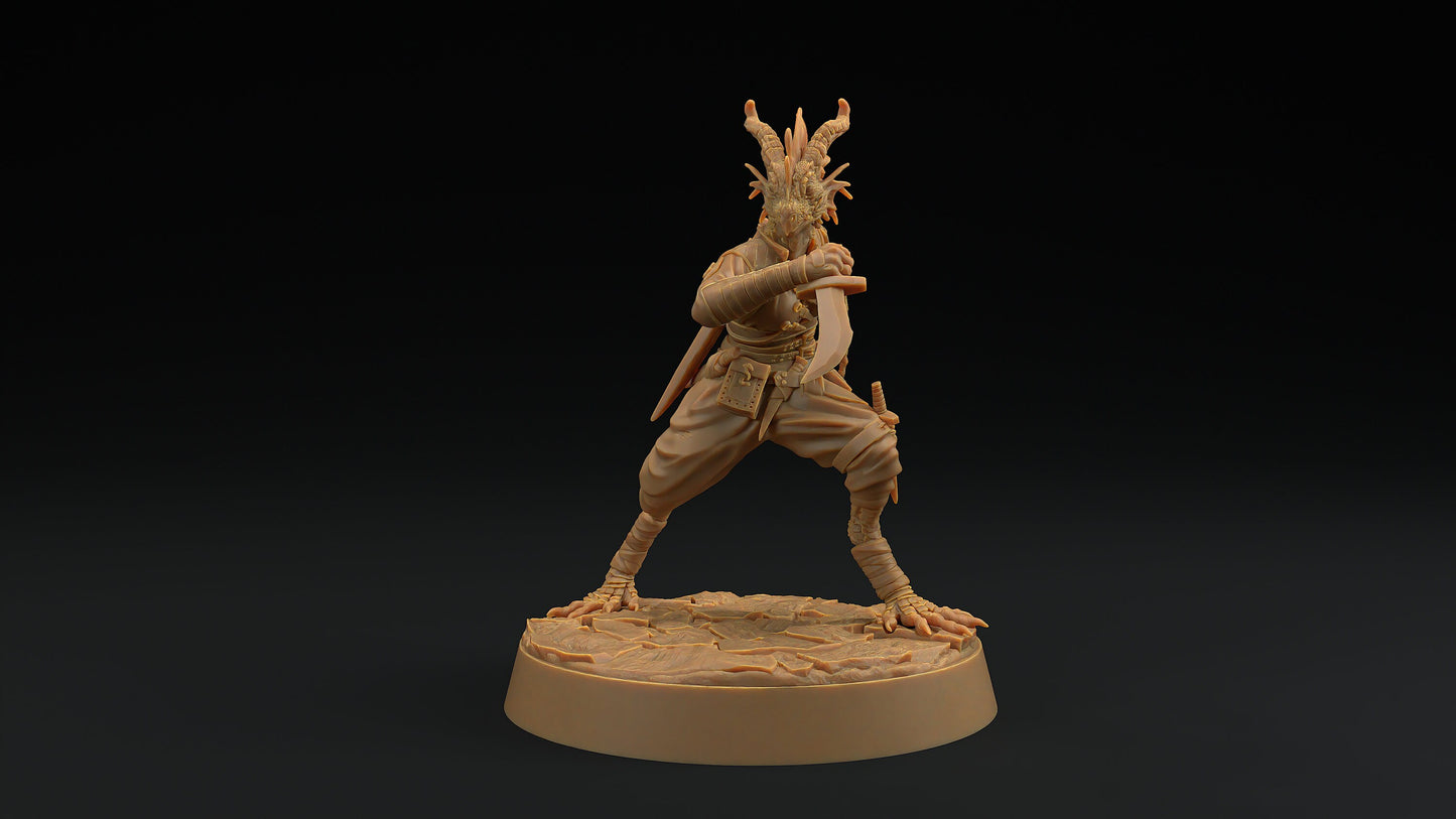 Nyxia Shadowblade | Dragon Trappers Lodge | Draconic Hero | Rogue Dragonborn | 32mm Scale Resin Printed Tabletop RPG Figure For DND 5E