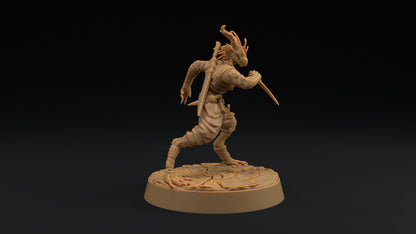 Nyxia Shadowblade | Dragon Trappers Lodge | Draconic Hero | Rogue Dragonborn | 32mm Scale Resin Printed Tabletop RPG Figure For DND 5E
